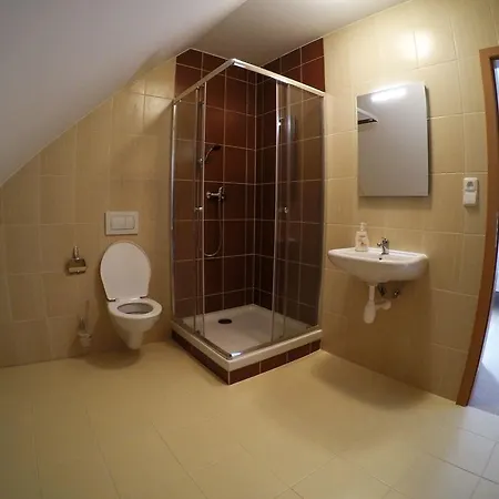 U Tri Statkaru Maison d'hôtes 4*