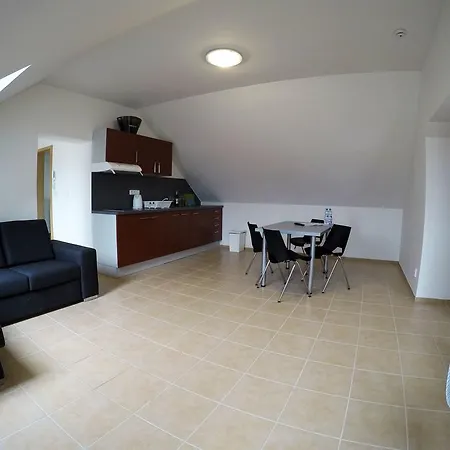 U Tri Statkaru Casa de hóspedes Dobris