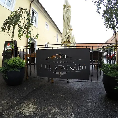 U Tri Statkaru Maison d'hôtes Dobris