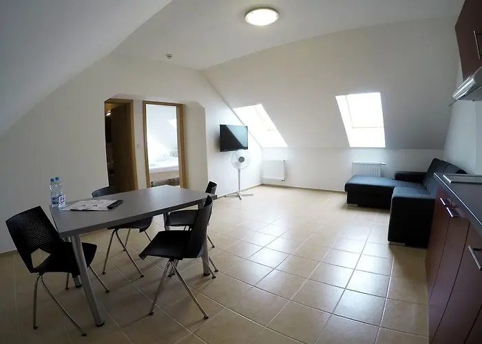 U Tri Statkaru Pensjonat Dobris